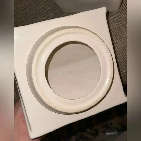 Rae Dunn “LOVE” 2 piece White Cookie Jar Container Valentine’s Day - Picture 5 of 5